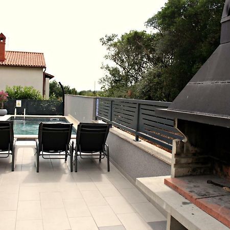 Holiday House Veli Vrh Пула Екстериор снимка