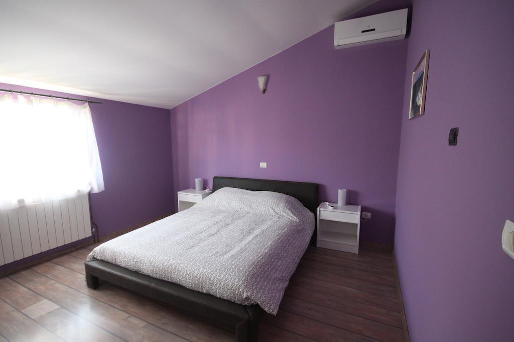 Holiday House Veli Vrh Пула Стая снимка