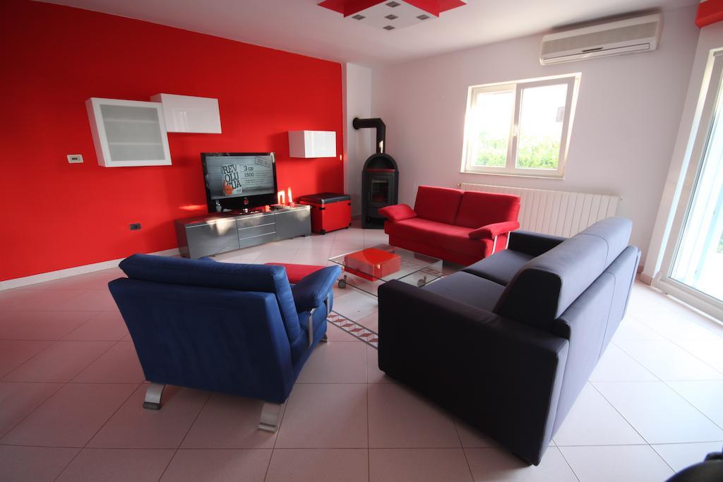 Holiday House Veli Vrh Пула Стая снимка