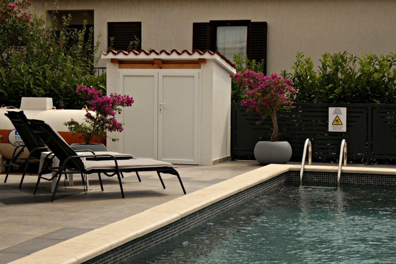 Holiday House Veli Vrh Пула Екстериор снимка